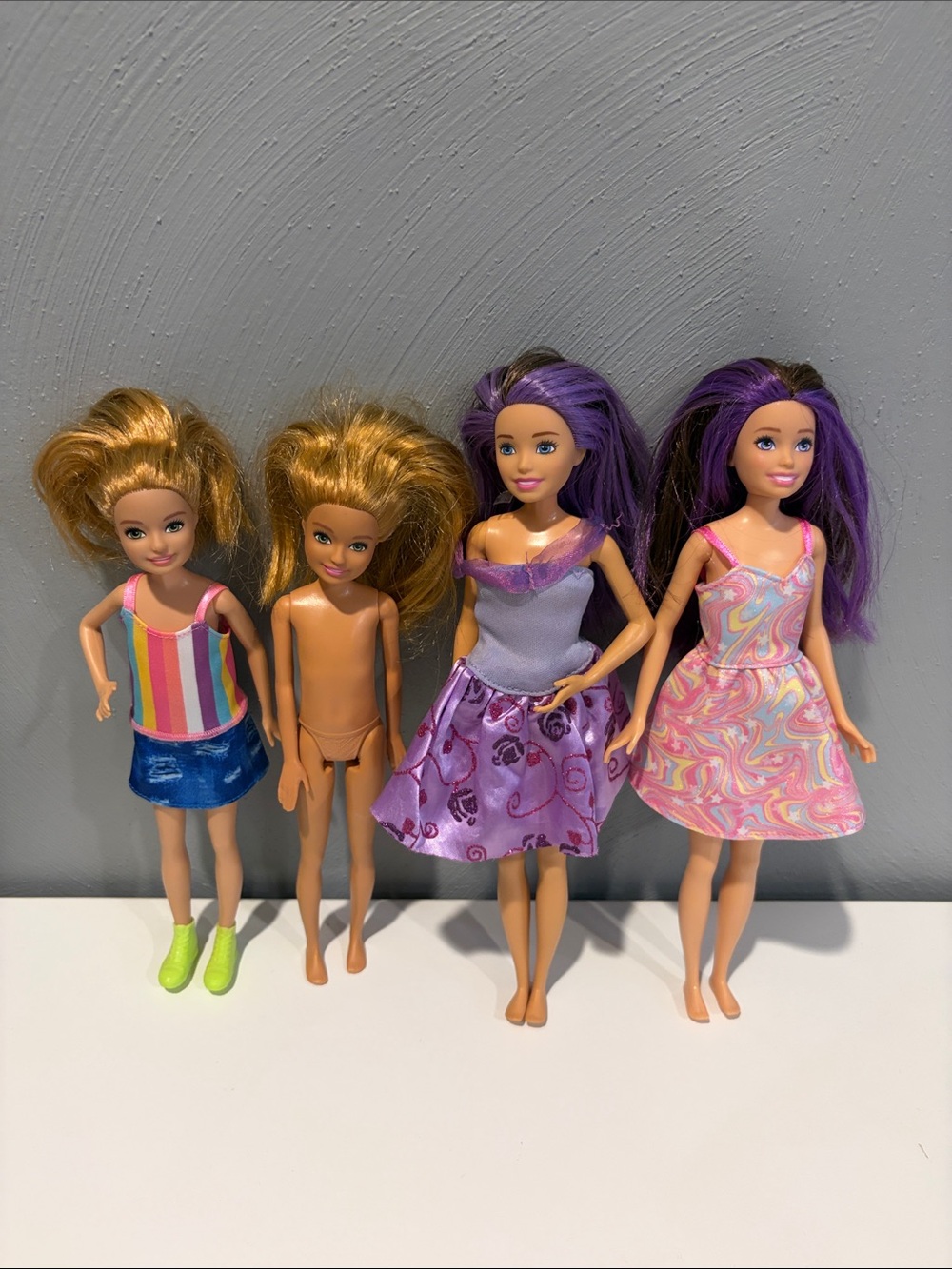 Barbie Courtney and Stacie doll lot of 4
